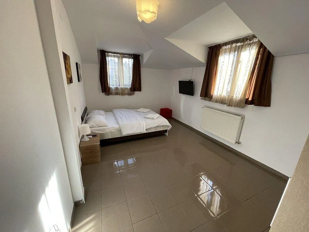 Piata Uniri Cozy Inn Bucharest 2*,